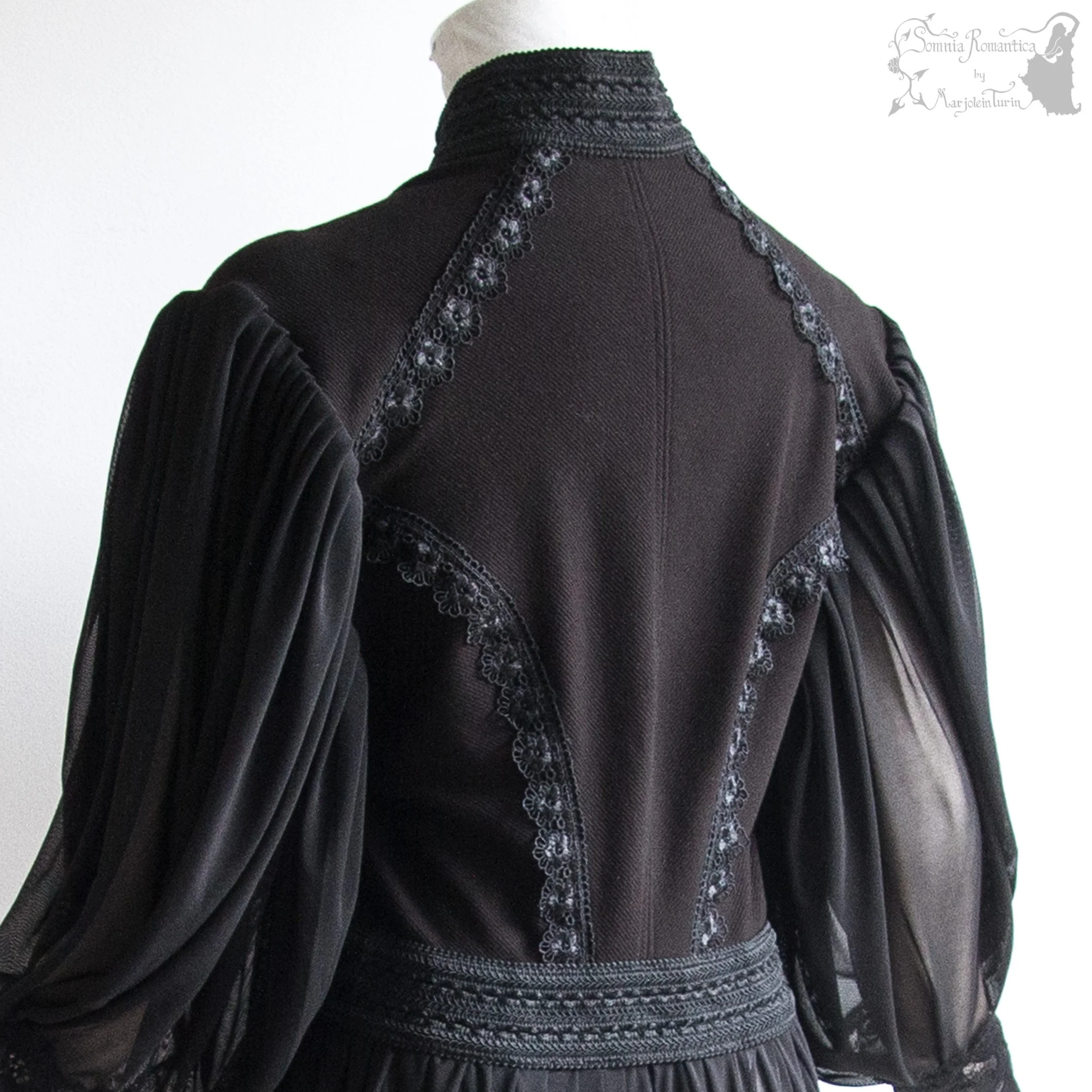 2605ODLBK37-somnia-romantica-marjolein-turin-2025-05-may-12-06.jpg