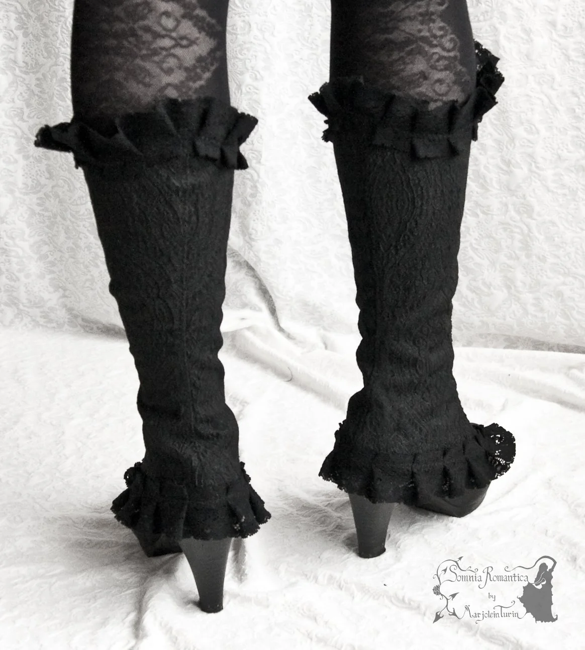 Vespertilio-spats-black-somniar-romantica-marjolein-turin-2015-02-20-05.jpg