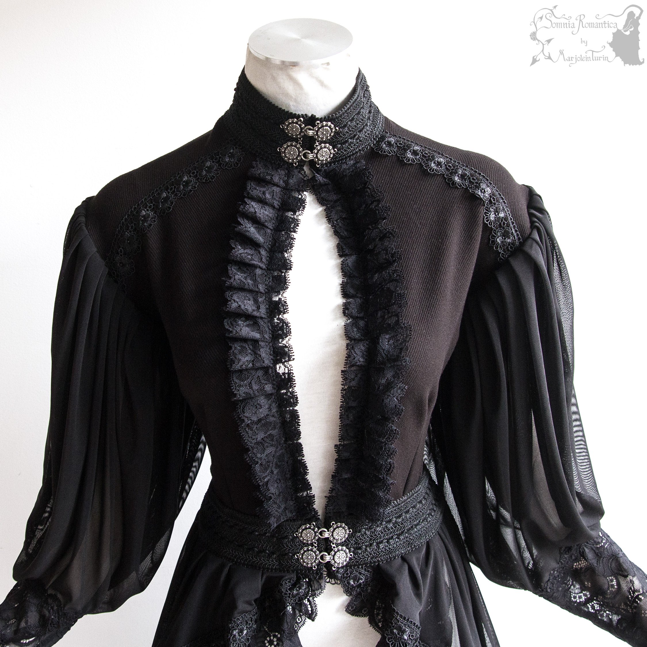 2605ODLBK37-somnia-romantica-marjolein-turin-2025-05-may-12-05.jpg