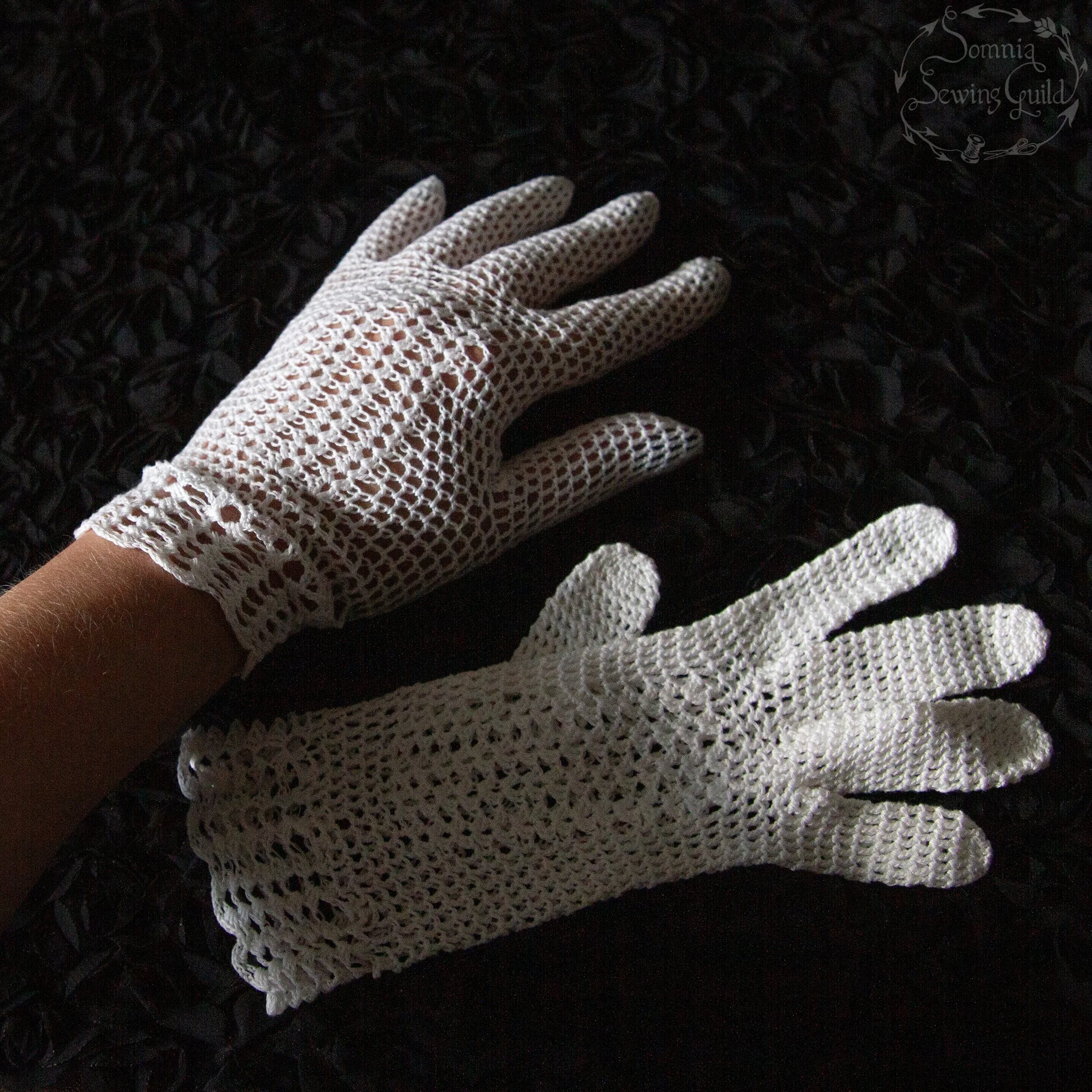 somnia-sewing-guild-gloves-ACGL007OW-08-aug-06-02.jpg