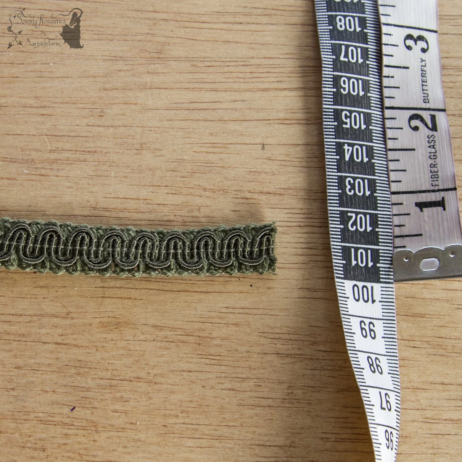 2018-11-17-army-green-trim-somnia-romantica-marjolein-turin-size.jpg