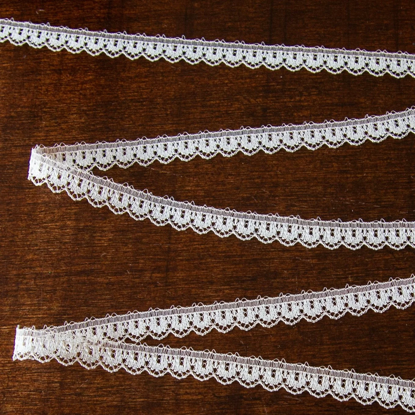 Small vintage lace trim, 11 yards (10 meter) peachy beige neutral, 3/8 inch (0,9 cm) wide