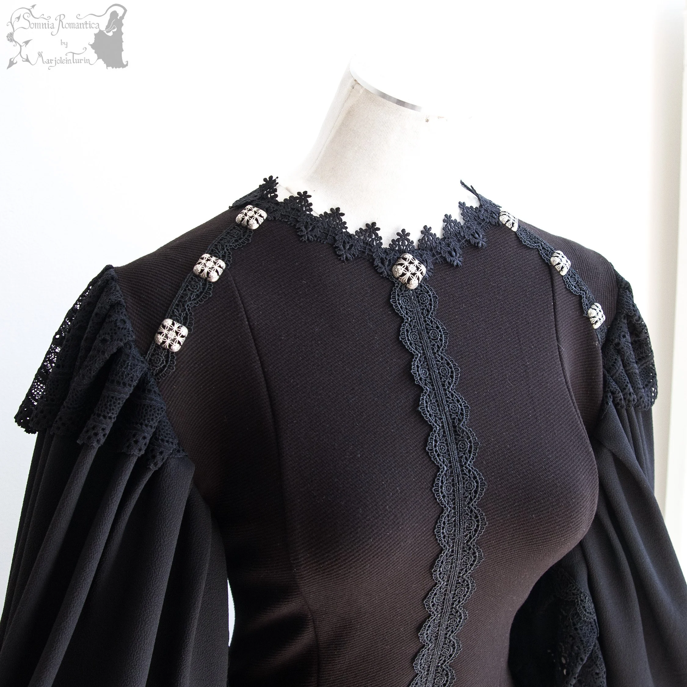 2604ODLBK37-somnia-romantica-marjolein-turin-2025-04-apr-16-05.jpg