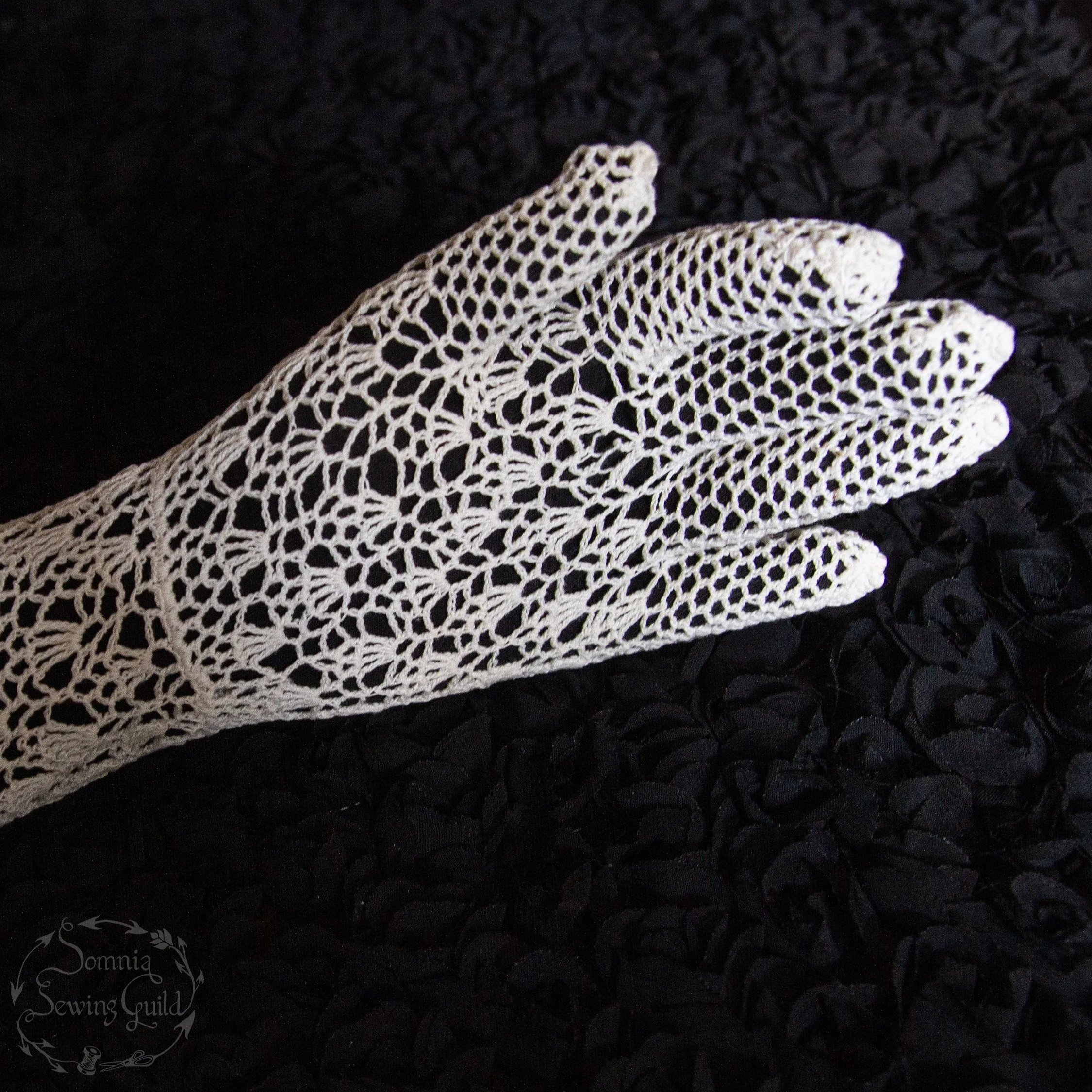 somnia-sewing-guild-gloves-ACGL004IV-004-08-aug-06-04.jpg