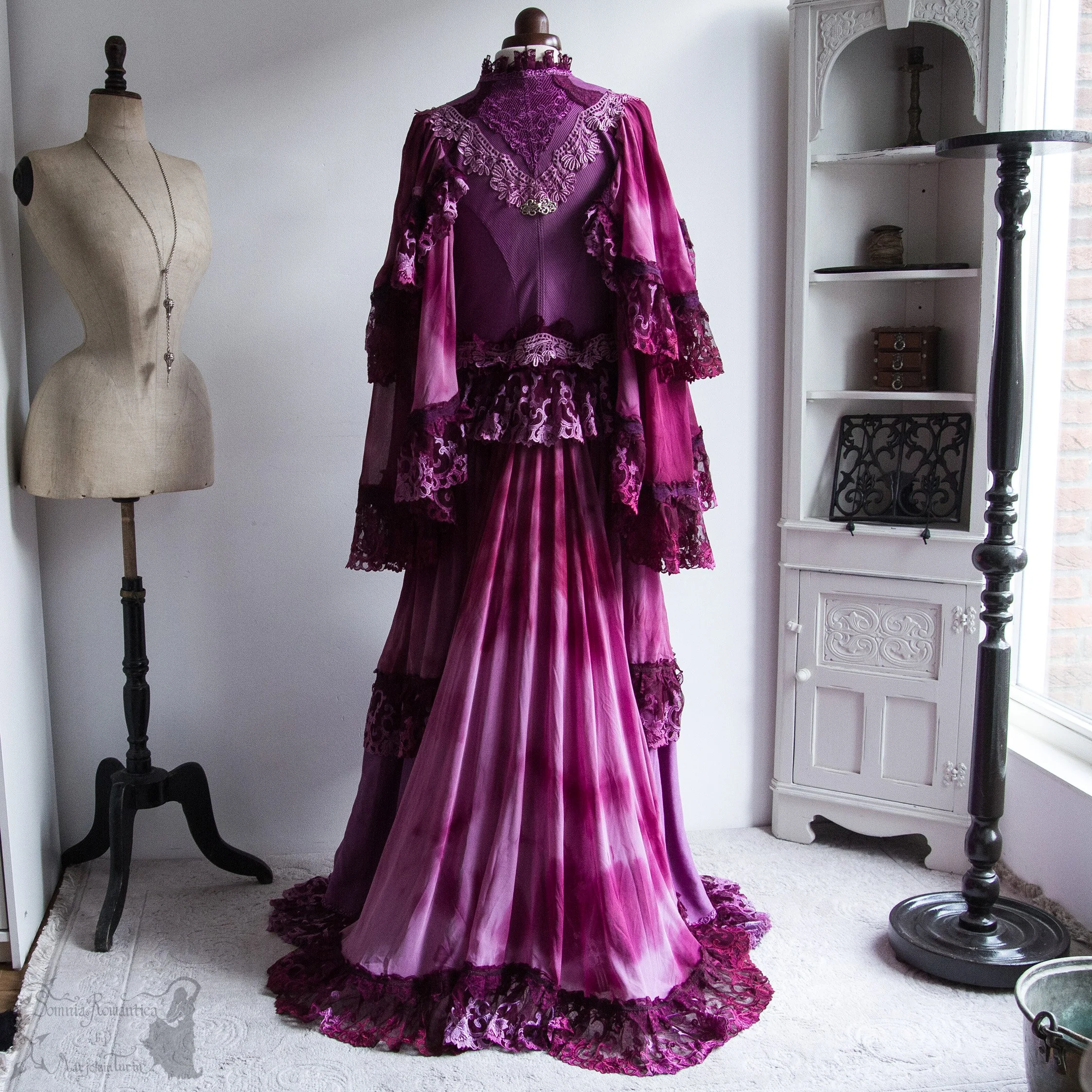 2501DRXFU47-somnia-romantica-marjolein-turin-2026-01-may-13-23.jpg