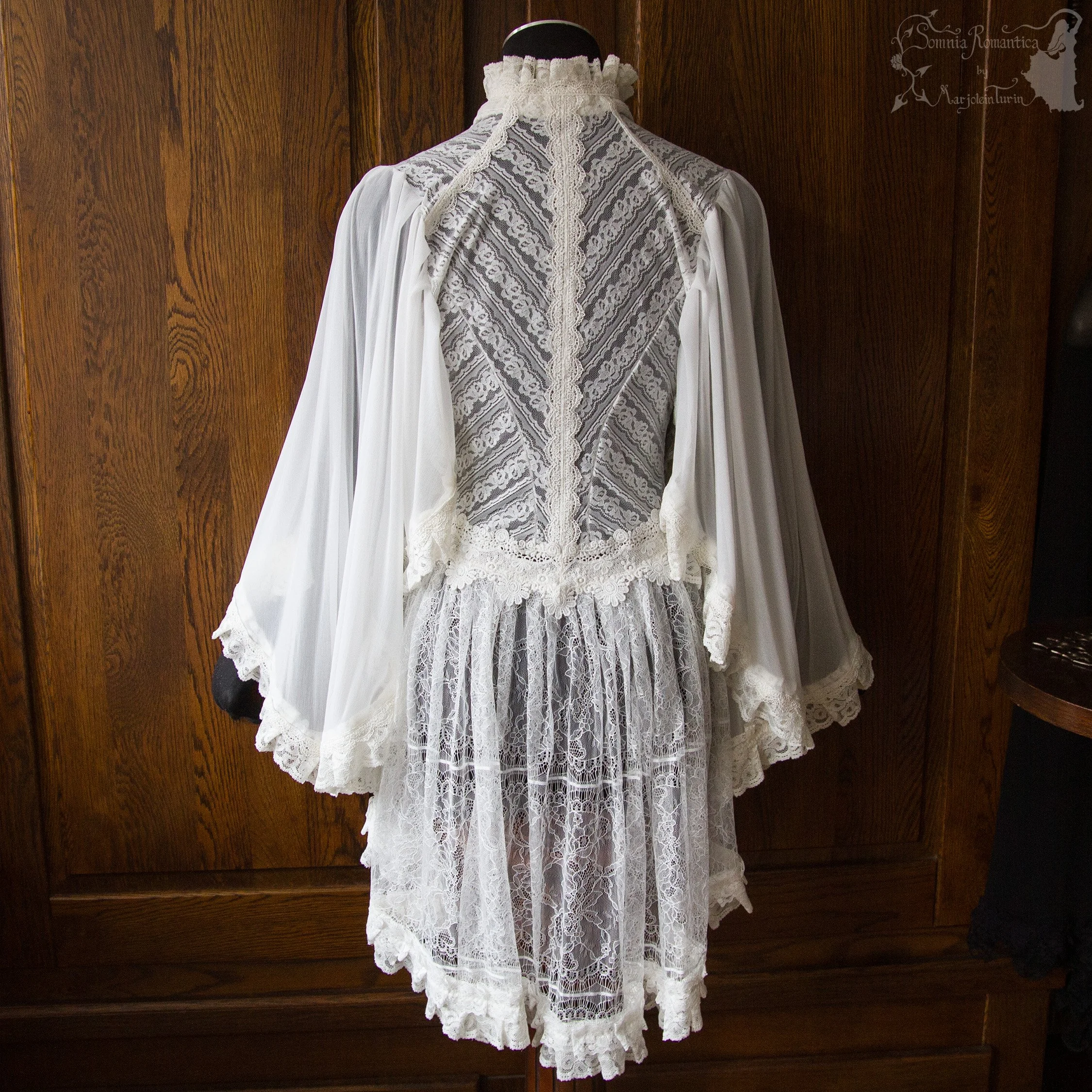 2312BUMIV38-somnia-romantica-marjolein-turin-2023-12-dec-18-24.jpg