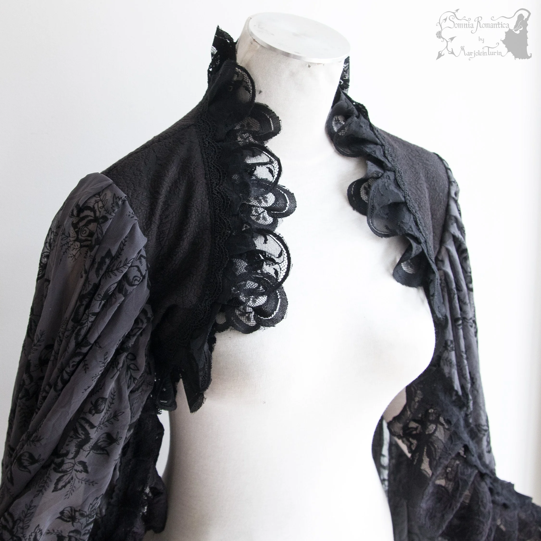 2605SHXGY37-somnia-romantica-marjolein-turin-2025-05-may-12-03.jpg