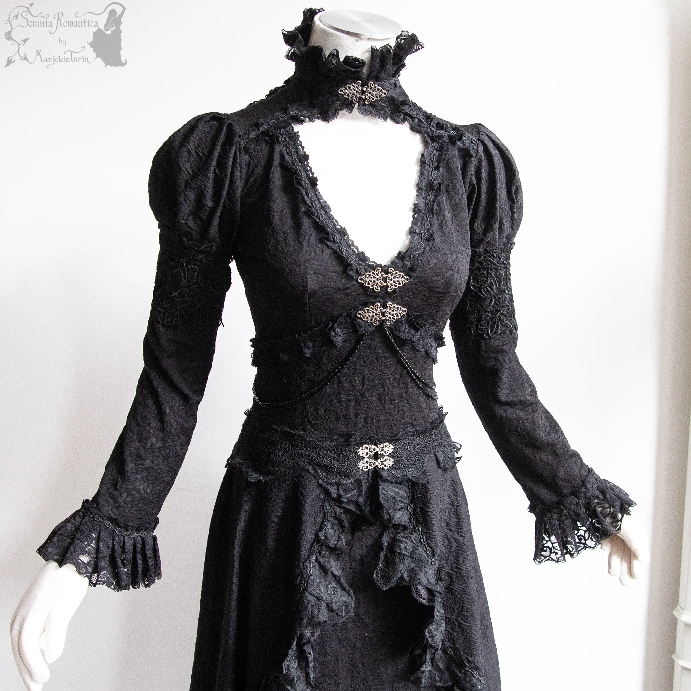 2607DPLBK37-somnia-romantica-marjolein-turin-2026-07-jul-22-05.jpg