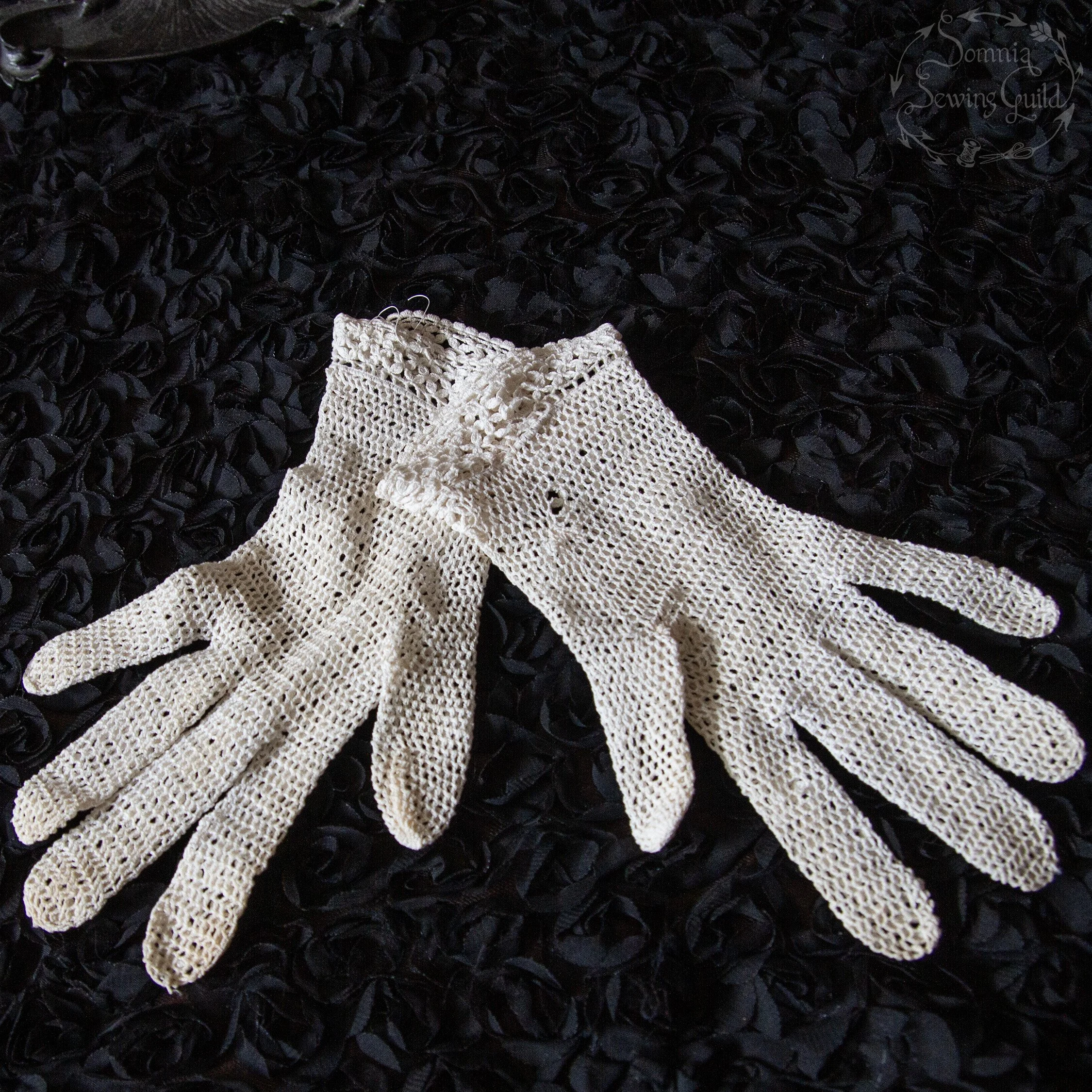 somnia-sewing-guild-gloves-ACGL005IV-004-08-aug-06-06.jpg
