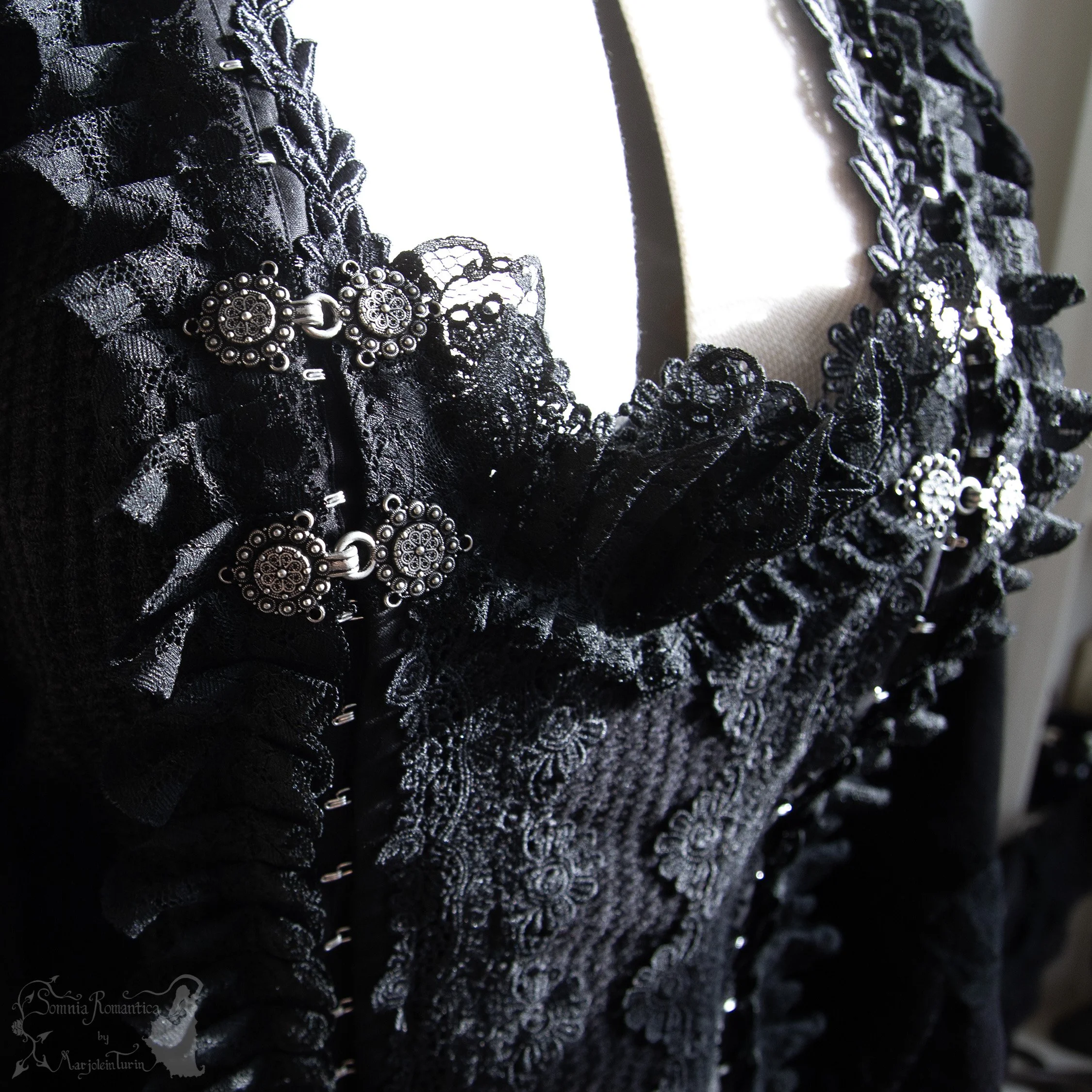 somnia-romantica-2609WALBK42-2026-09-sep-15-03.jpg
