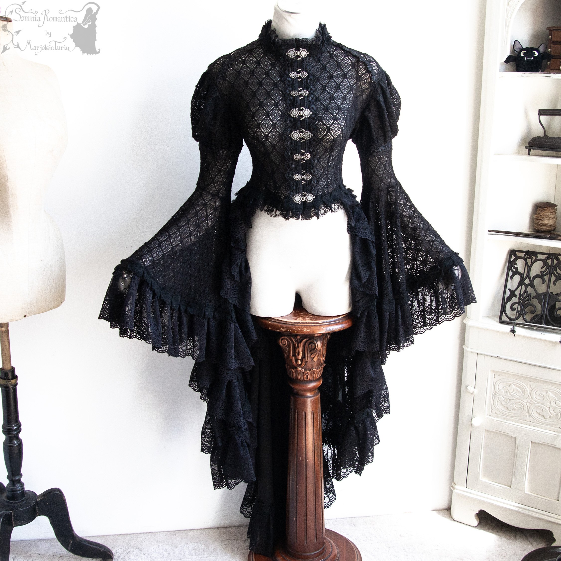 Waistcoat lace with chiffon, M-L, sundry designs 2026