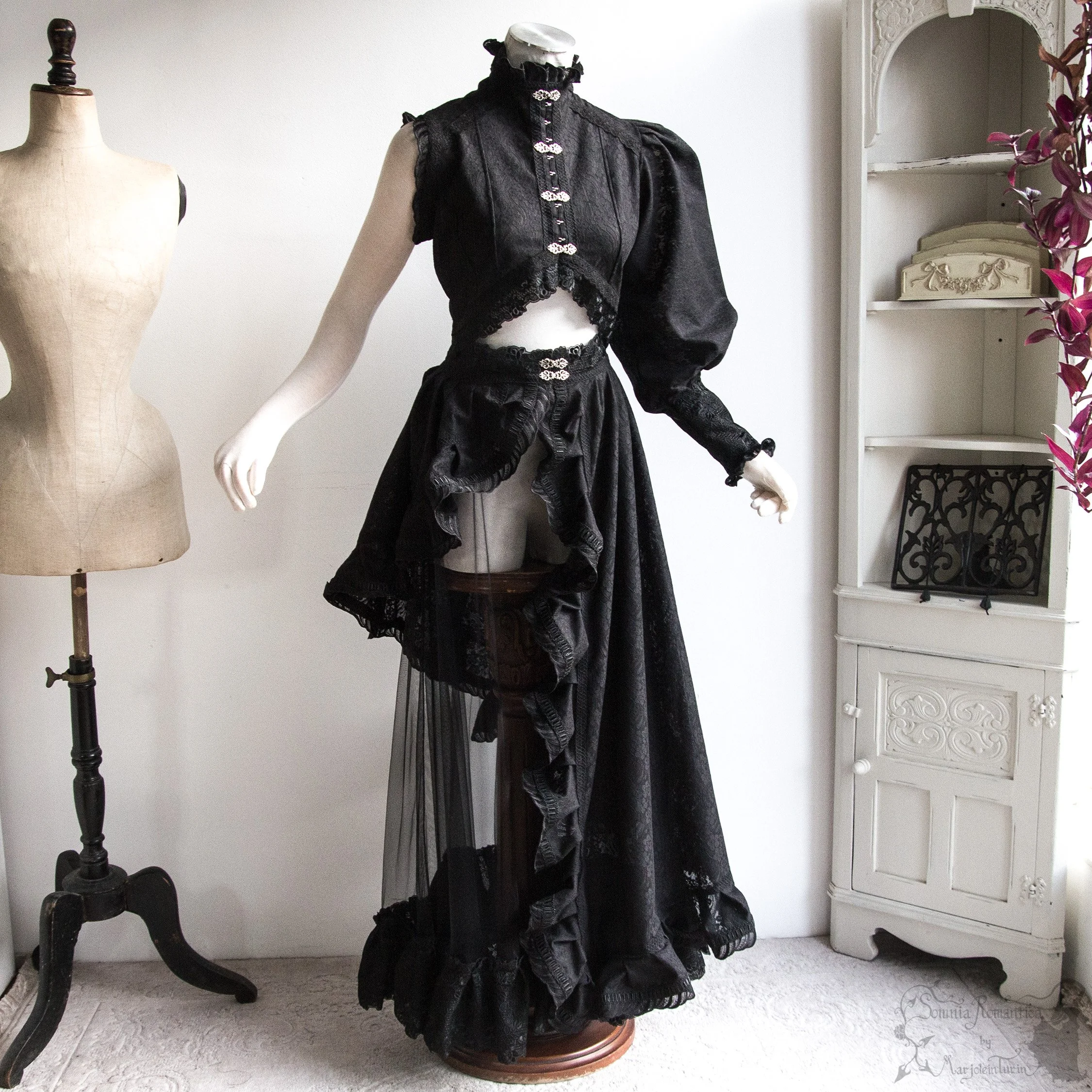 Three piece gown black, S-M, sundry designs 2025