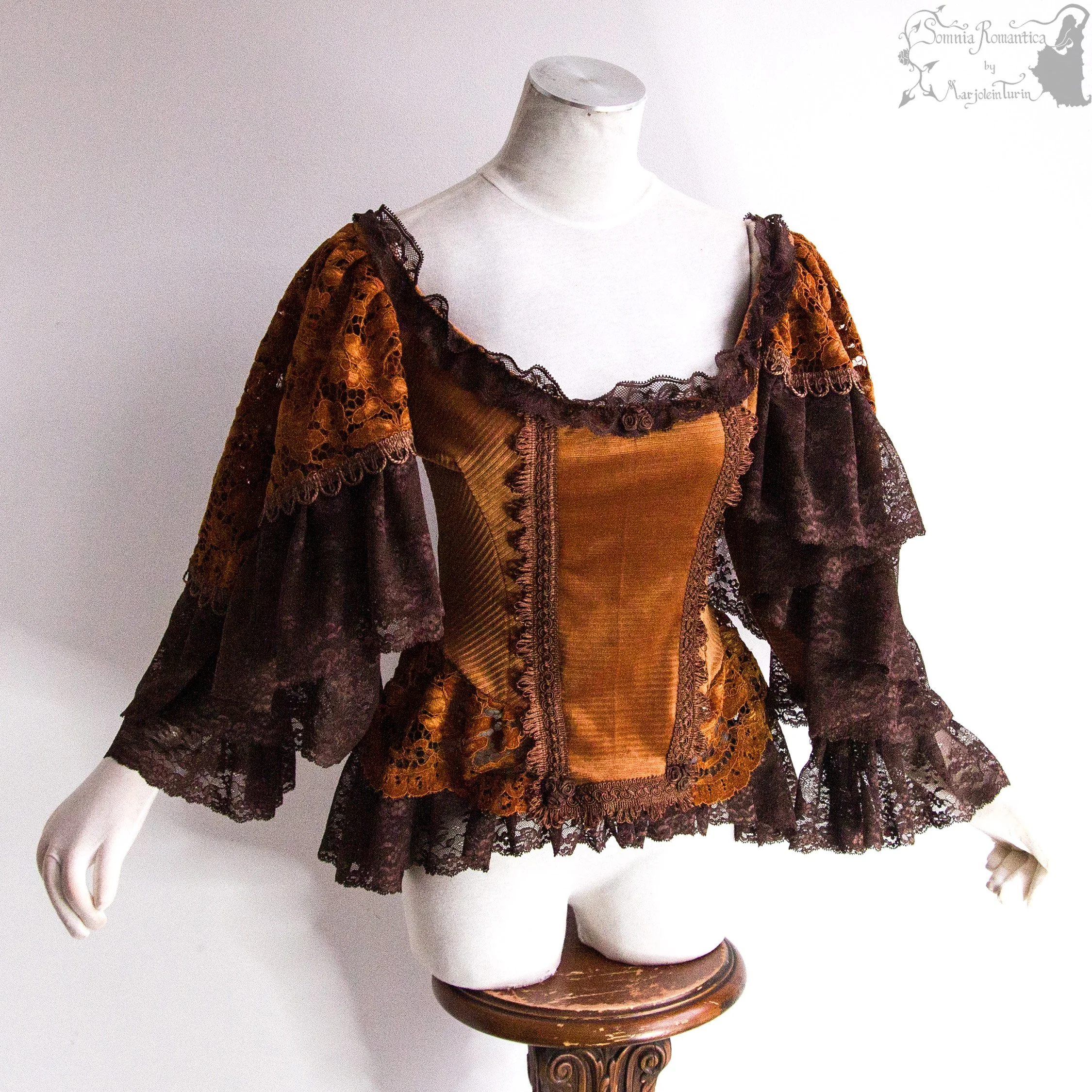 Top rusty orange with brown, M, sundry designs 2026