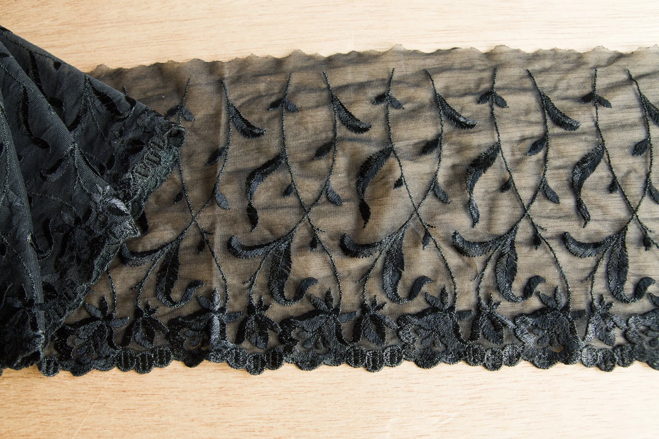 11 yards (10 meter) black vintage lace, embroidery on mesh,  inch (  cm) wide