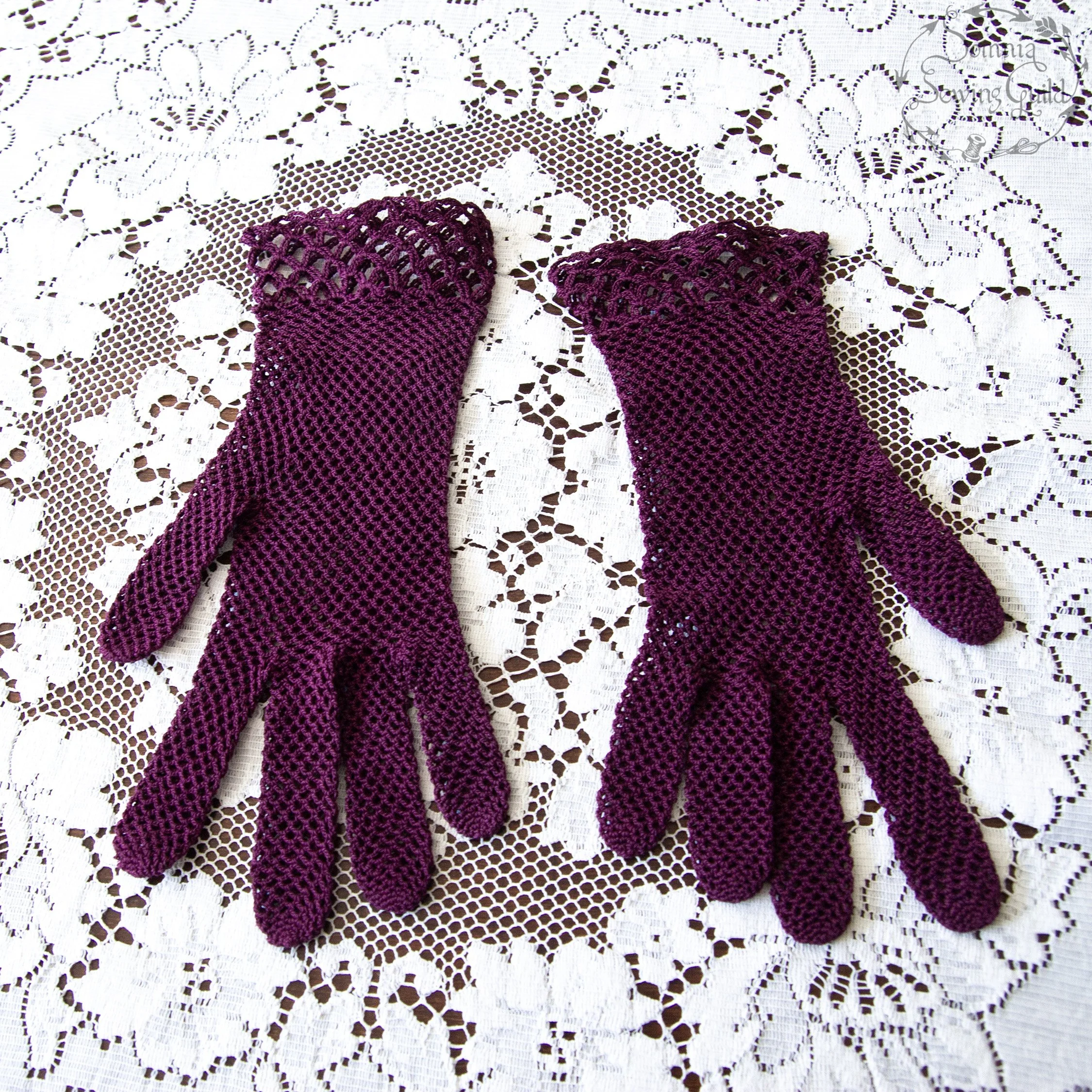 somnia-sewing-guild-gloves-vintage-purple-010-26-08-07-04.jpg