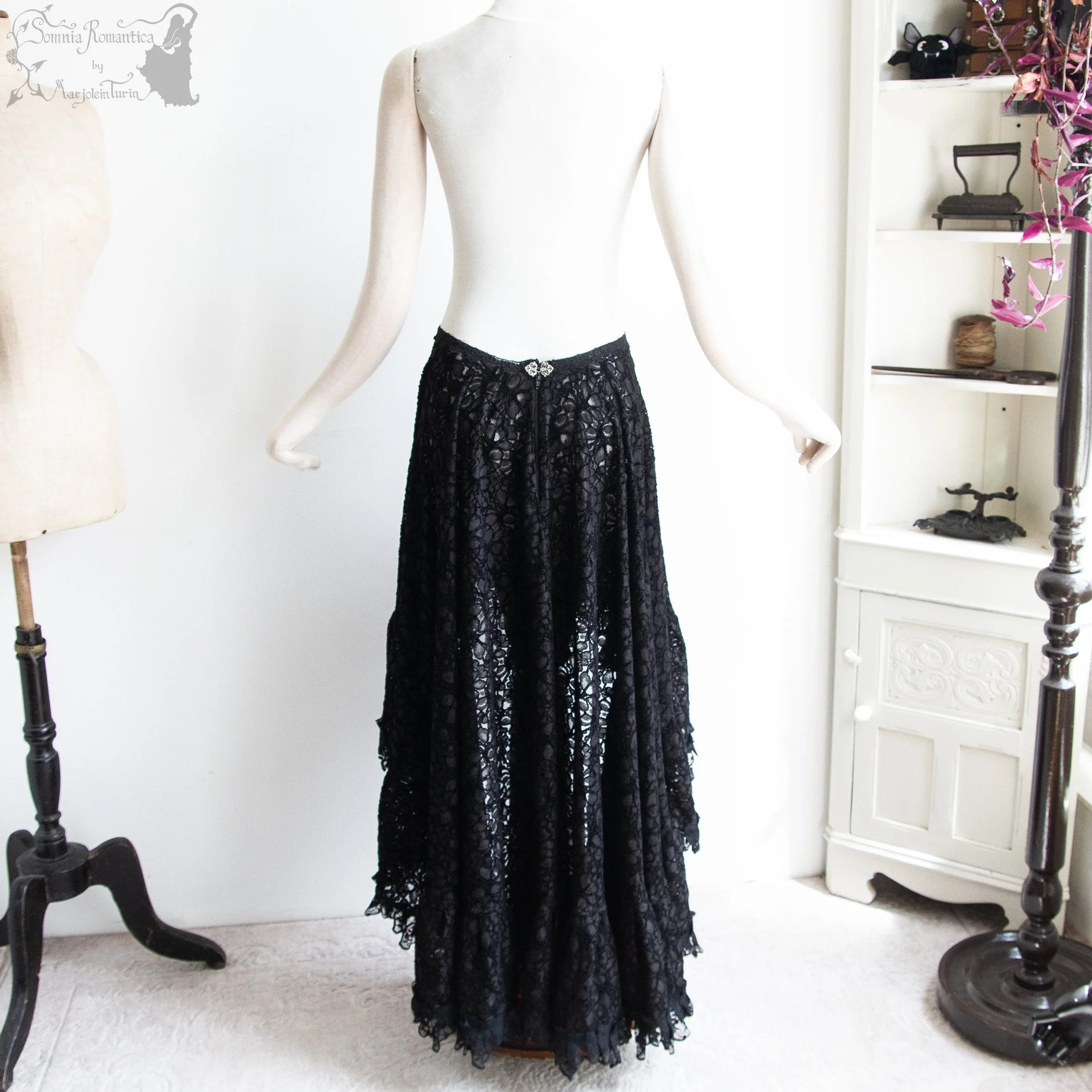 2607SKLBK37asym-somnia-romantica-marjolein-turin-2026-07-jul-28-14.jpg