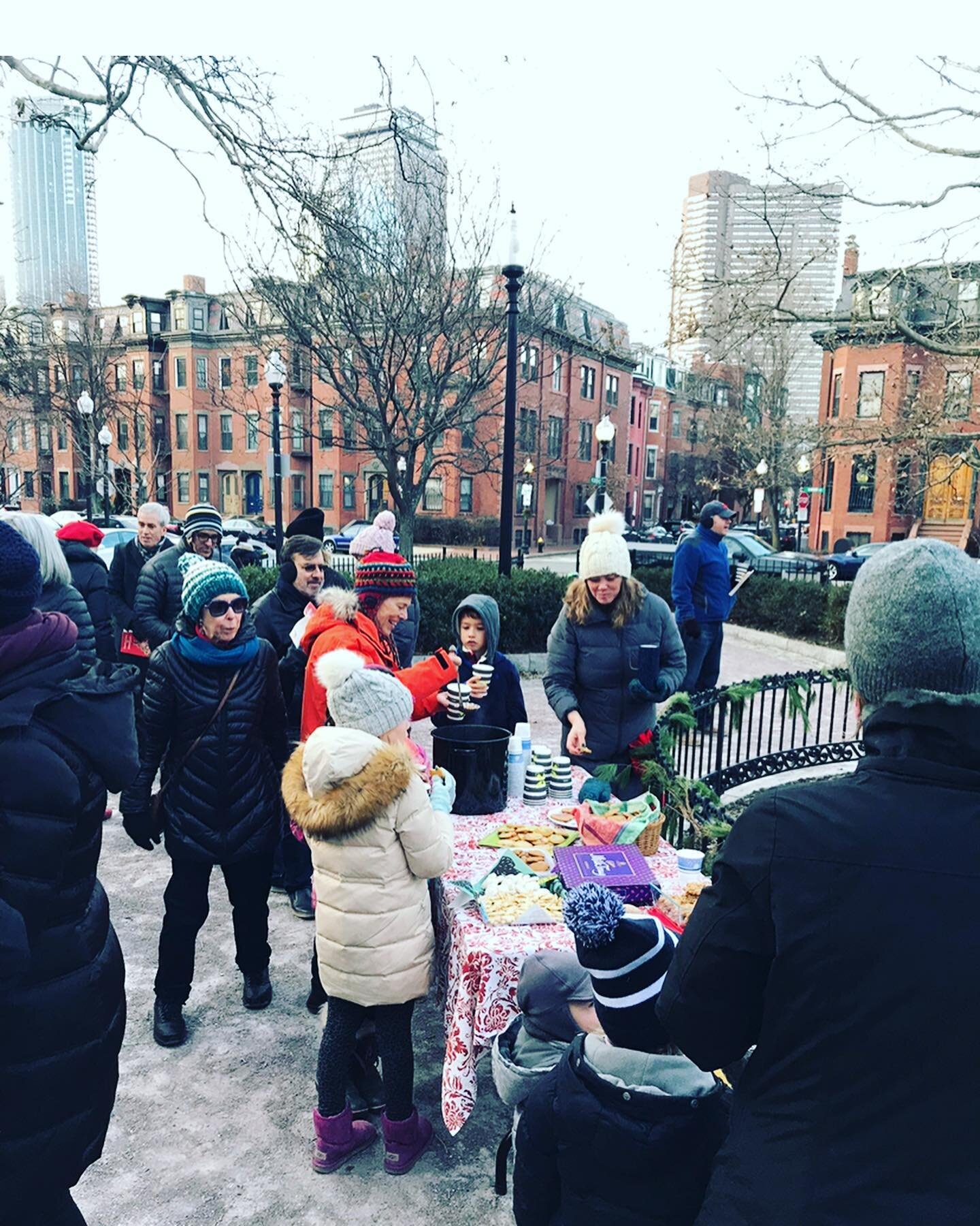 Let&rsquo;s bring the good times back! Join us this Sunday, December 10th 3pm as we sing songs of the season! Treats &amp; cider for all, we look forward to singing with you! 🎶🌲🍪🎶