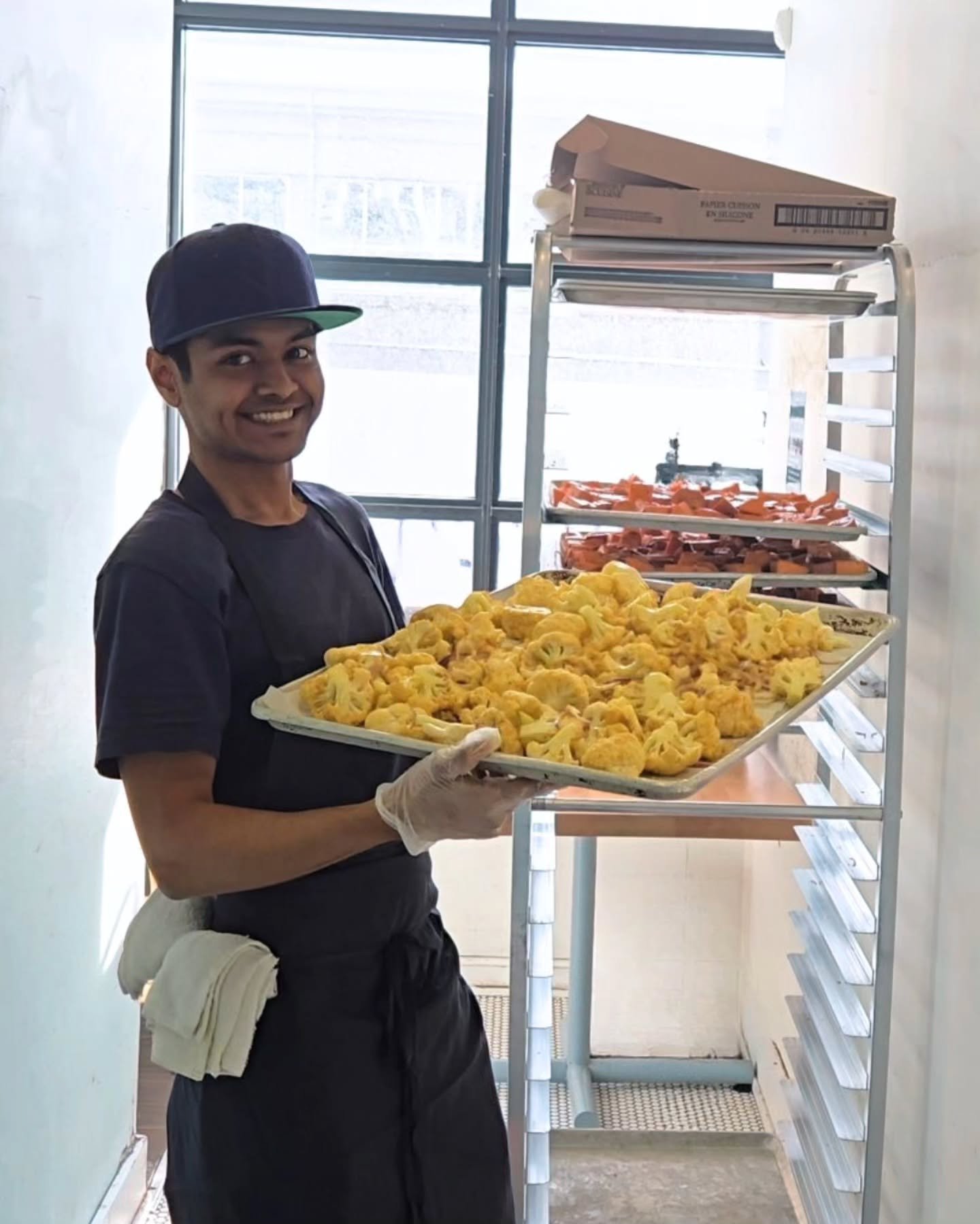 Big trays of cauliflower coming through! (And yes, we go through a LOT of these for all our roasted sides 😅)

Fresh, prepped, seasoned, roasted - just the way you like it!

We can tell you guys are loving the menu&hellip; thank you for keeping our t