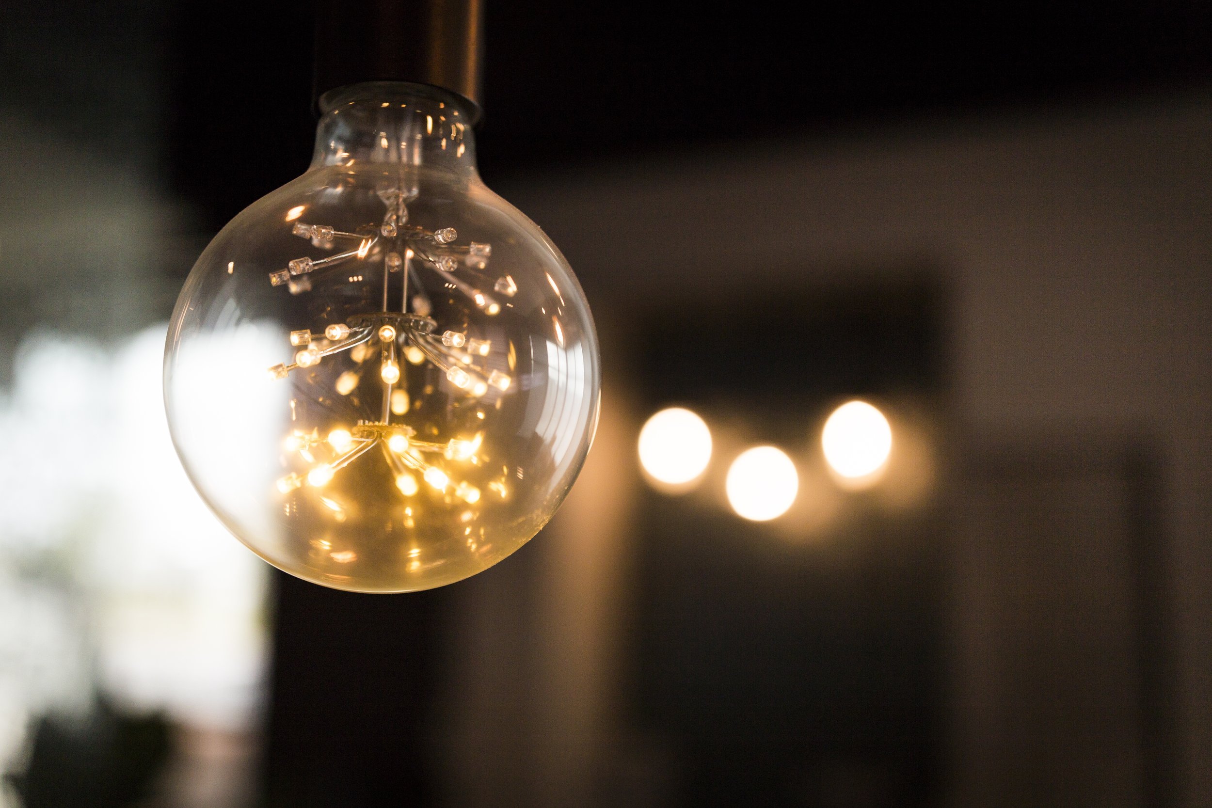 single edison bulb.jpeg