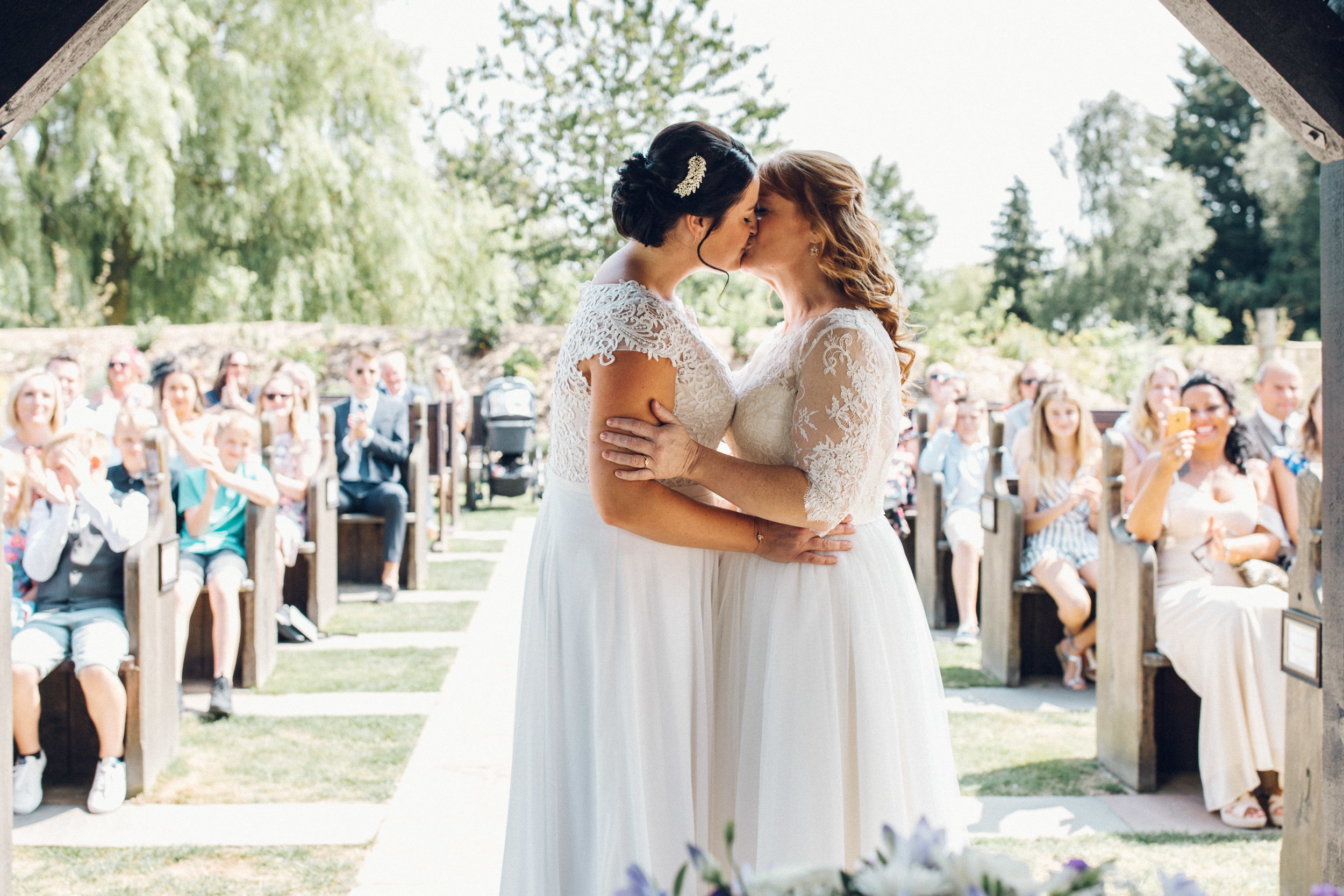 Brides First Kiss