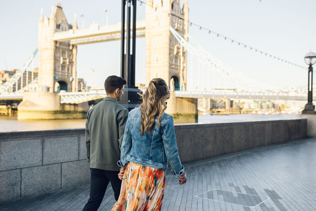London couple shoot Tower Bridge