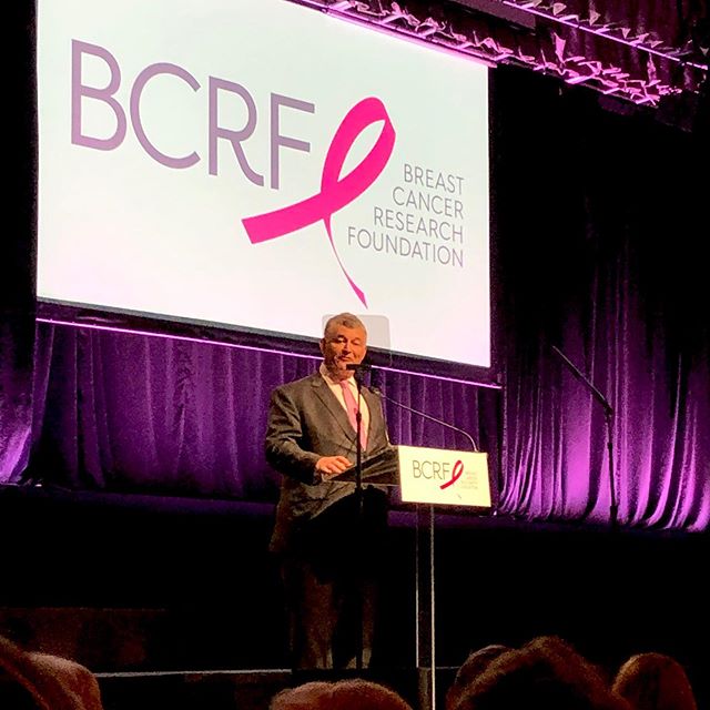 Benefit for the @bcrfcure - The #breastcancerresearchfoundation founded by the late #evelynlauder gives grants to leading researchers across the world. Honoree designer @verawang given by designer and cancer activist @donnakaranthewoman  #morescience