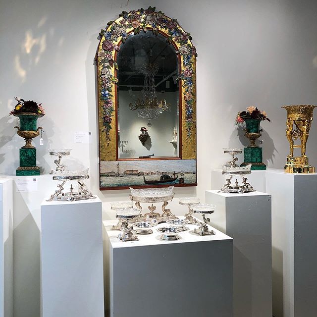 Decorative arts sale @sothebys New York. Learning about Mexican and Guatemalan silver from #kevintierney . #decorativearts #furniture #porcelain #wedgewood #limoges #silver #mexicansilver  #guatemalansilver #sothebyssilver