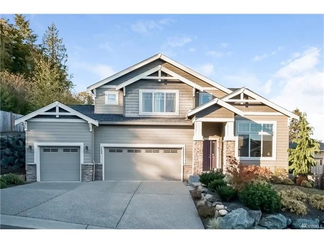 Lake Forest Park- $713,200 SOLD