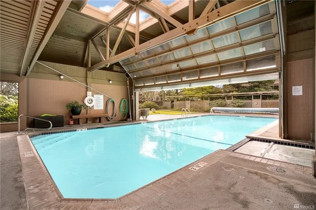 6514 Park Point Way NE, Seattle