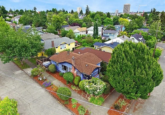 200 NE 42nd St, Seattle