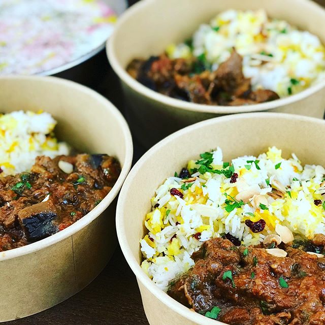 Take It Away: Slow cooked lamb &amp; aubergine tagine with jewelled barberry-saffron rice &amp; a pistachio, rose &amp; mint yogurt on the side. .
.
.
#lunchbox #meat #lamb #vegan #curry #casserole #mediterranean #persian #hotbox #onset #location #cr