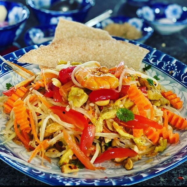 New papaya salad recipe incoming! A secret recipe I learnt today from an amazing Vietnamese lady.
.
.
.
#grandma #secretrecipe #healthy #fresh #Vietnamese  #food #salad #lunch #saladporn #homemade #catering #food #foodie #nomnom #tastelove #shoot #ev