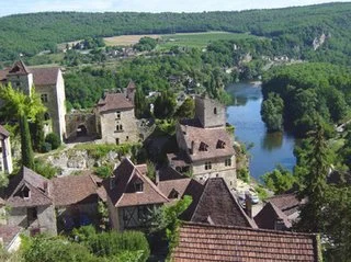 THE VILLAGE OF CAHORS