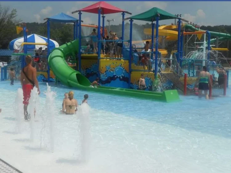 Uhrichsville Water Park (photo courtesy of Uhrichsville Waterpark)