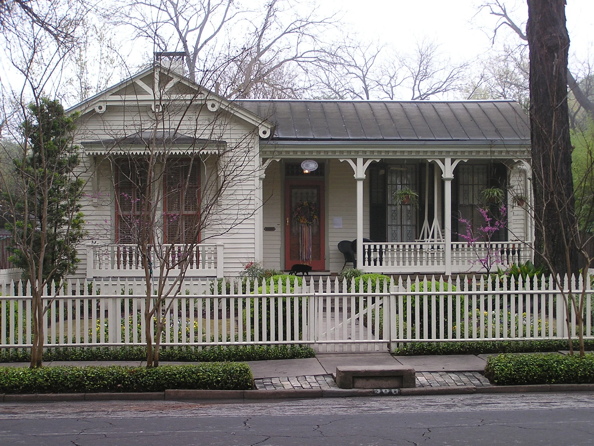 Deciphering the Guidelines: Historic Roofs