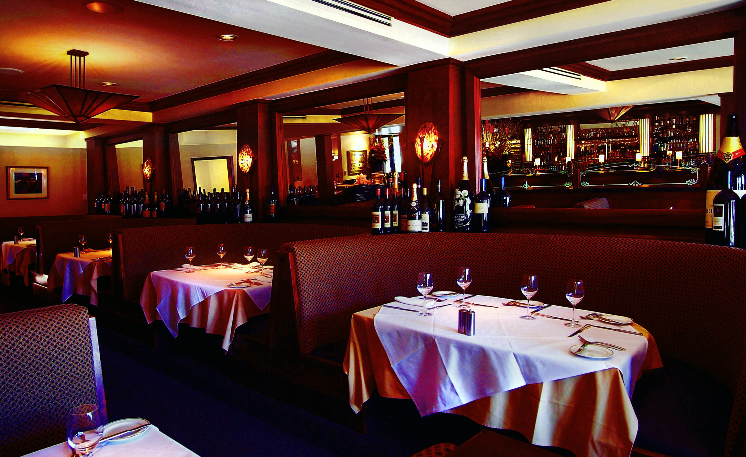 Arroyo Chop House Booths