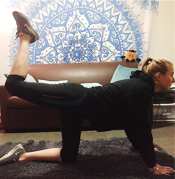 Dorm Room Workouts For the Girl on the Go