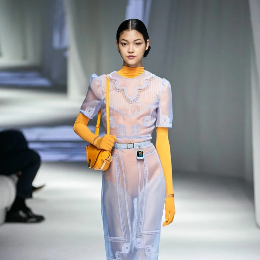 Microfashion Trend: Evening Gloves