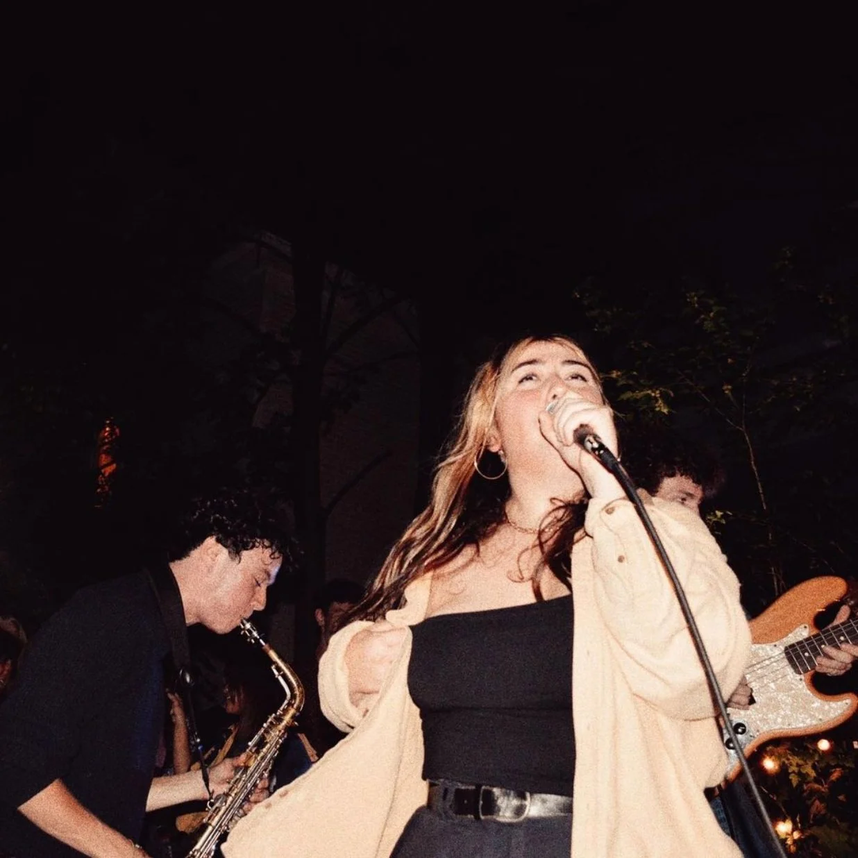 NONEWFRIENDS.’ Elizabeth Stuart on Personal Growth, LA, and After-Graduation Plans