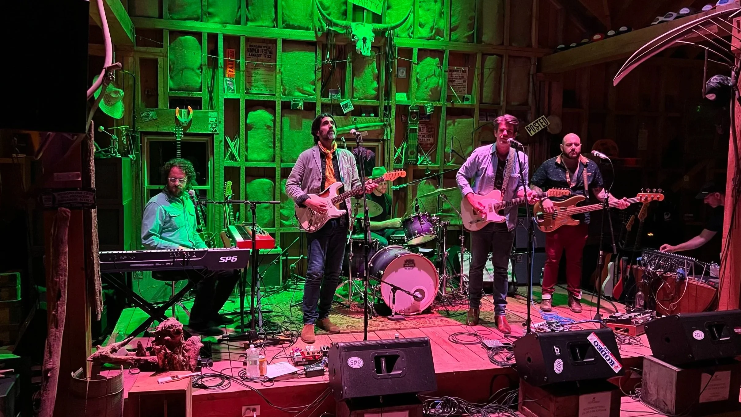 The Band of Heathens at Chico's Barn