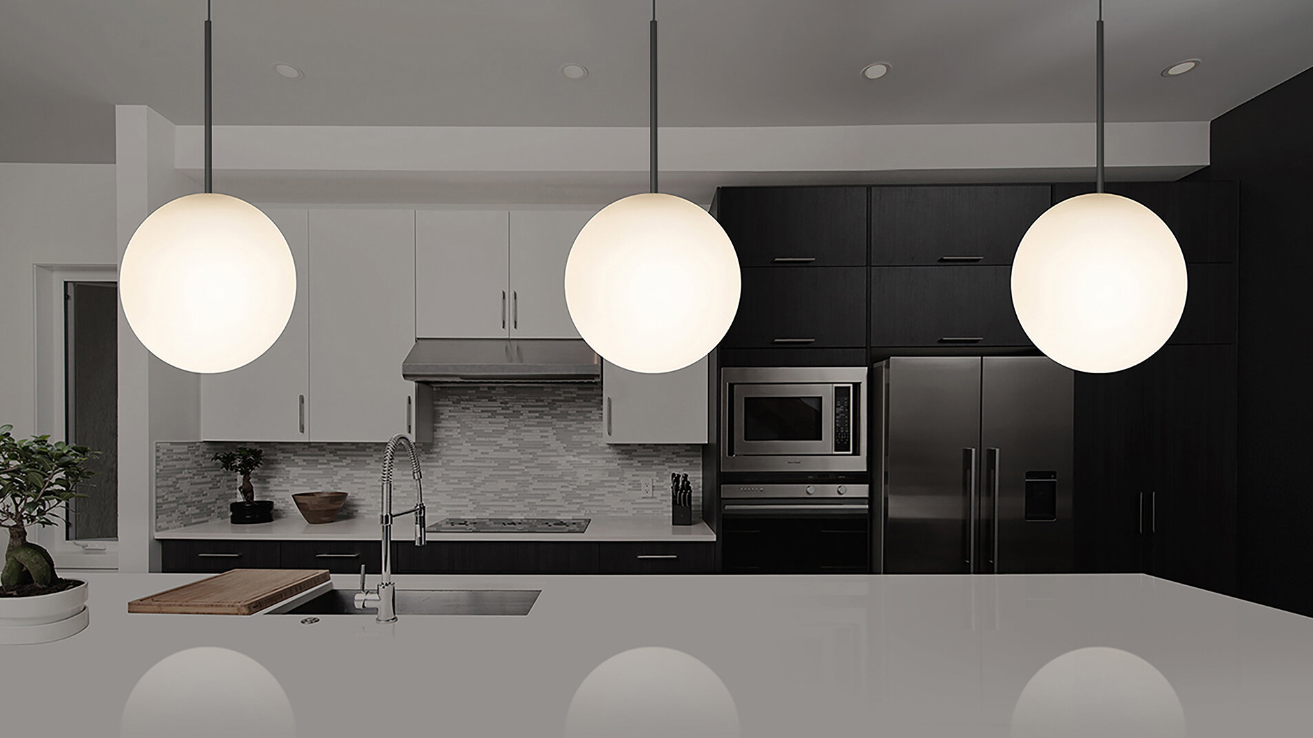 Bola Sphere Pendand, Kitchen Environmental, matteblack_for EU web.jpg