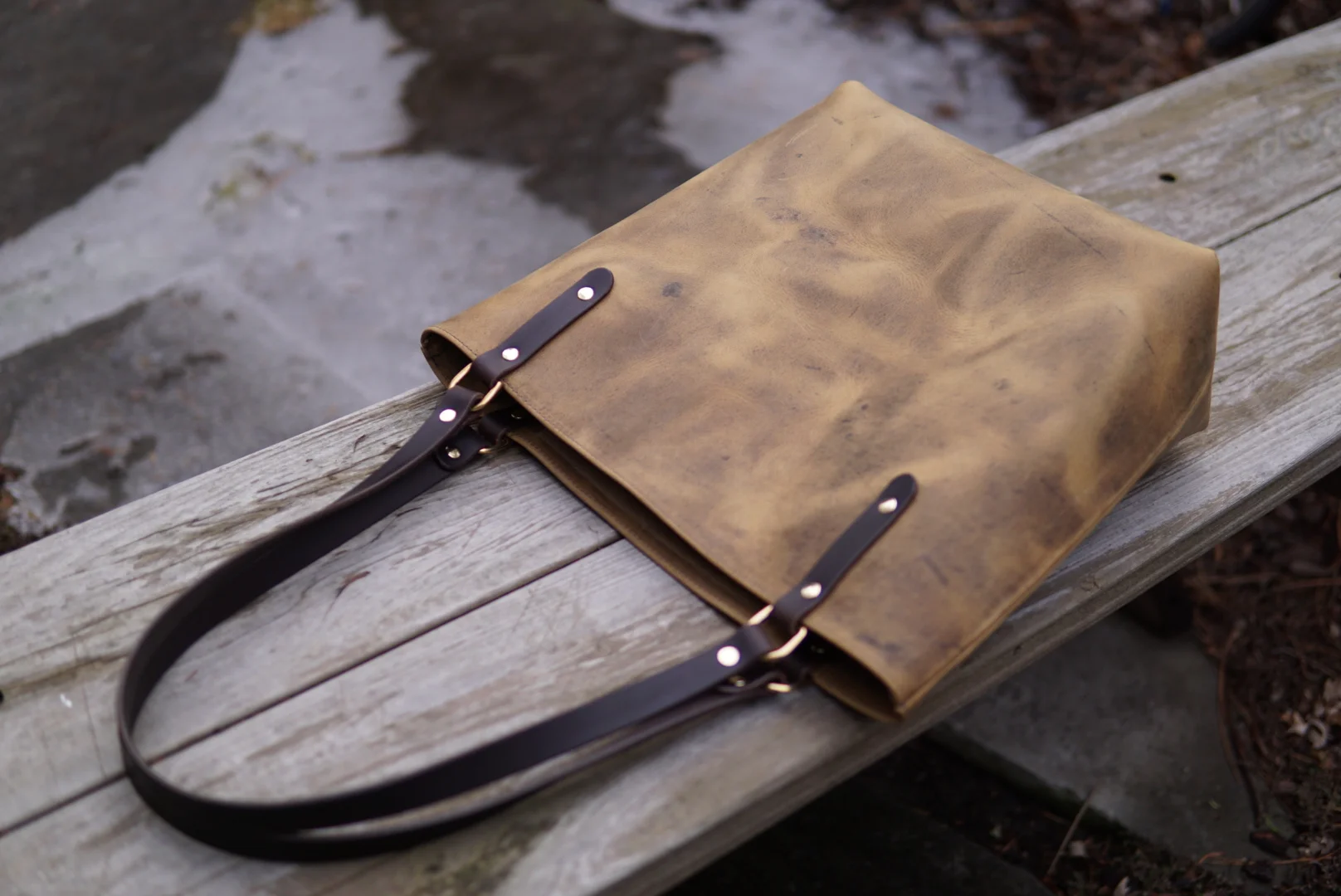 GUSSET LEATHER