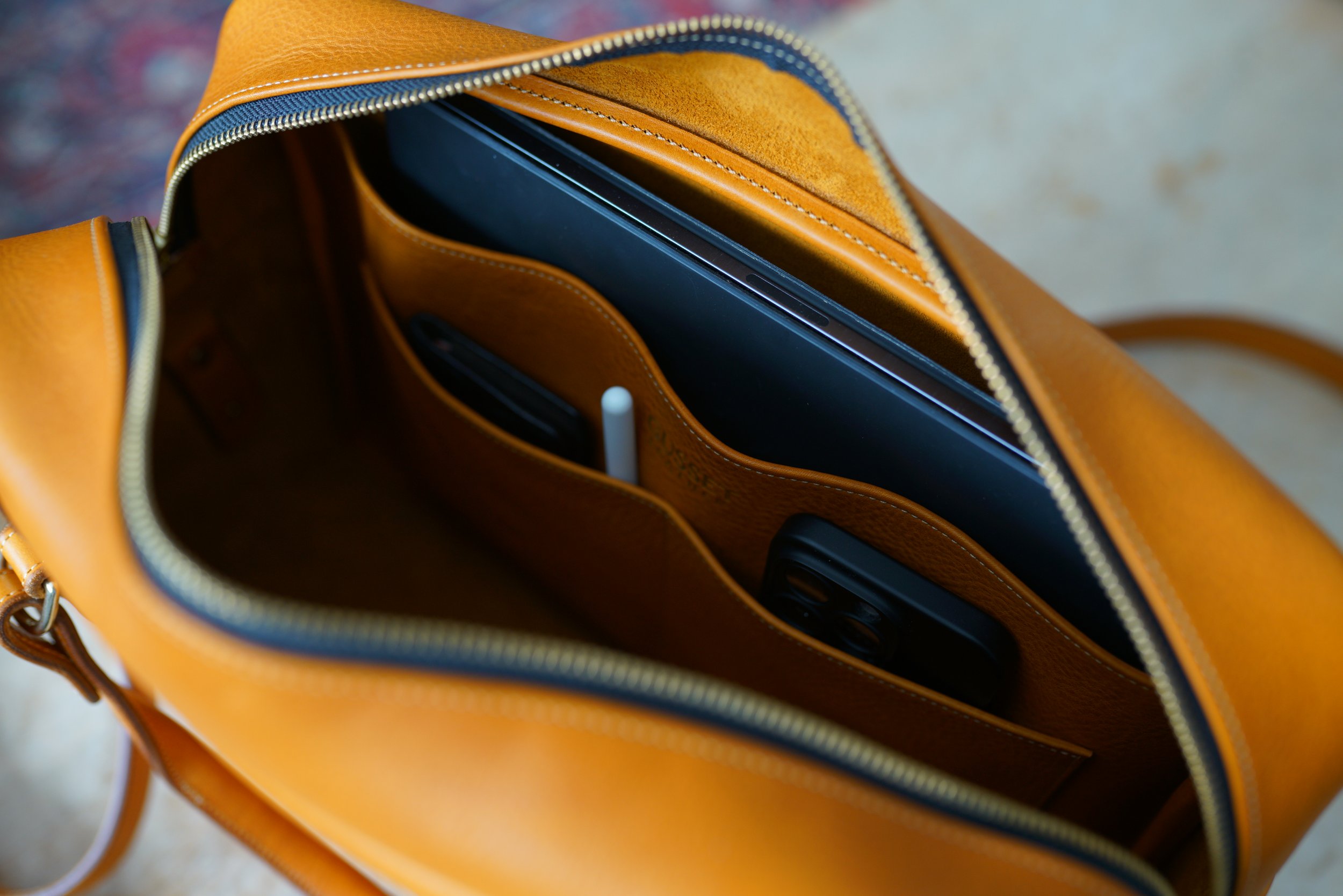 Zippered Messenger Bag Interior