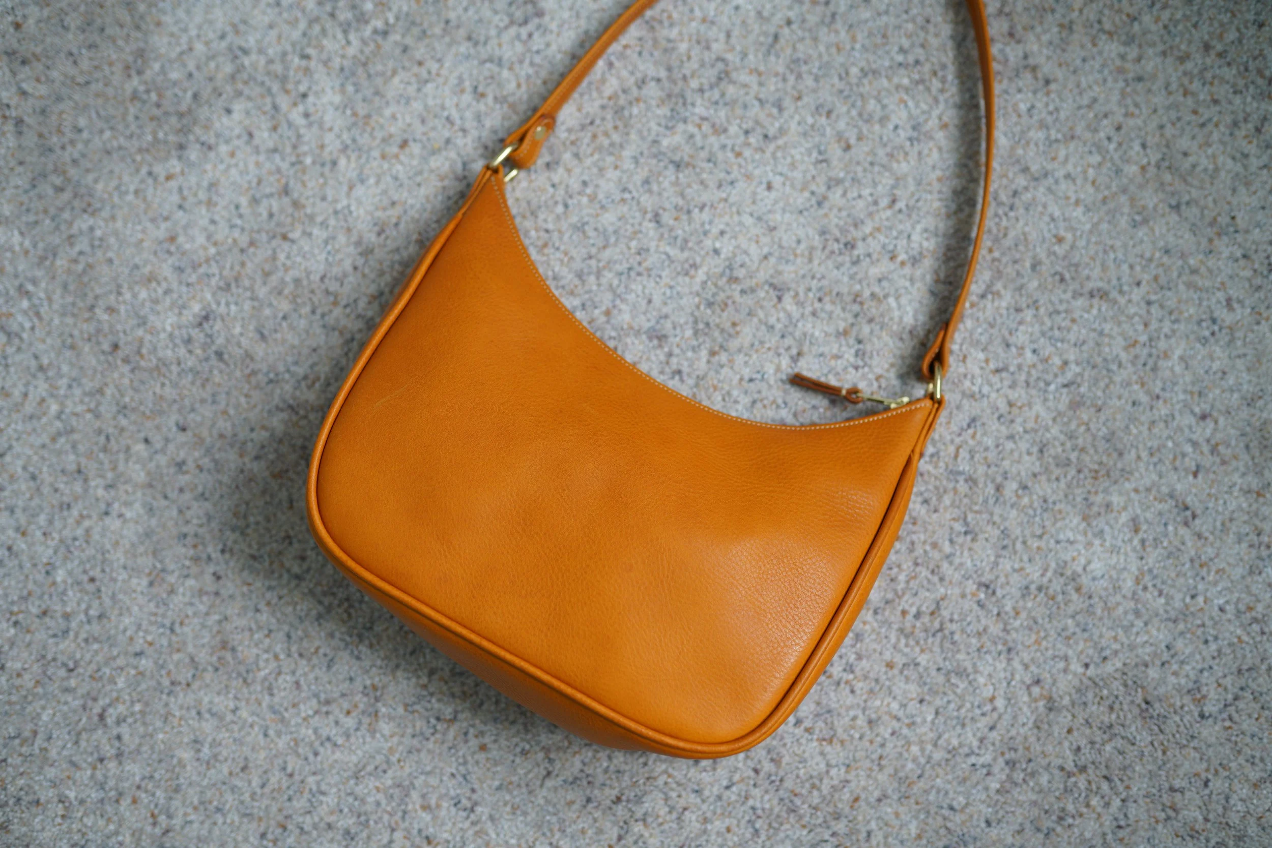 Curved Handbag - Olmo (Copy)