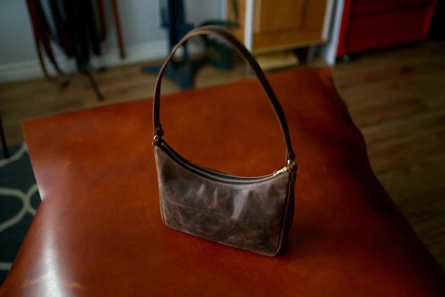 Thoughts on this curved single shoulder handbag design?
.
These two are the first look&mdash;after a little pattern refinement the price on this design will likely go up so if you like what you see it&rsquo;s a good time to jump on it!