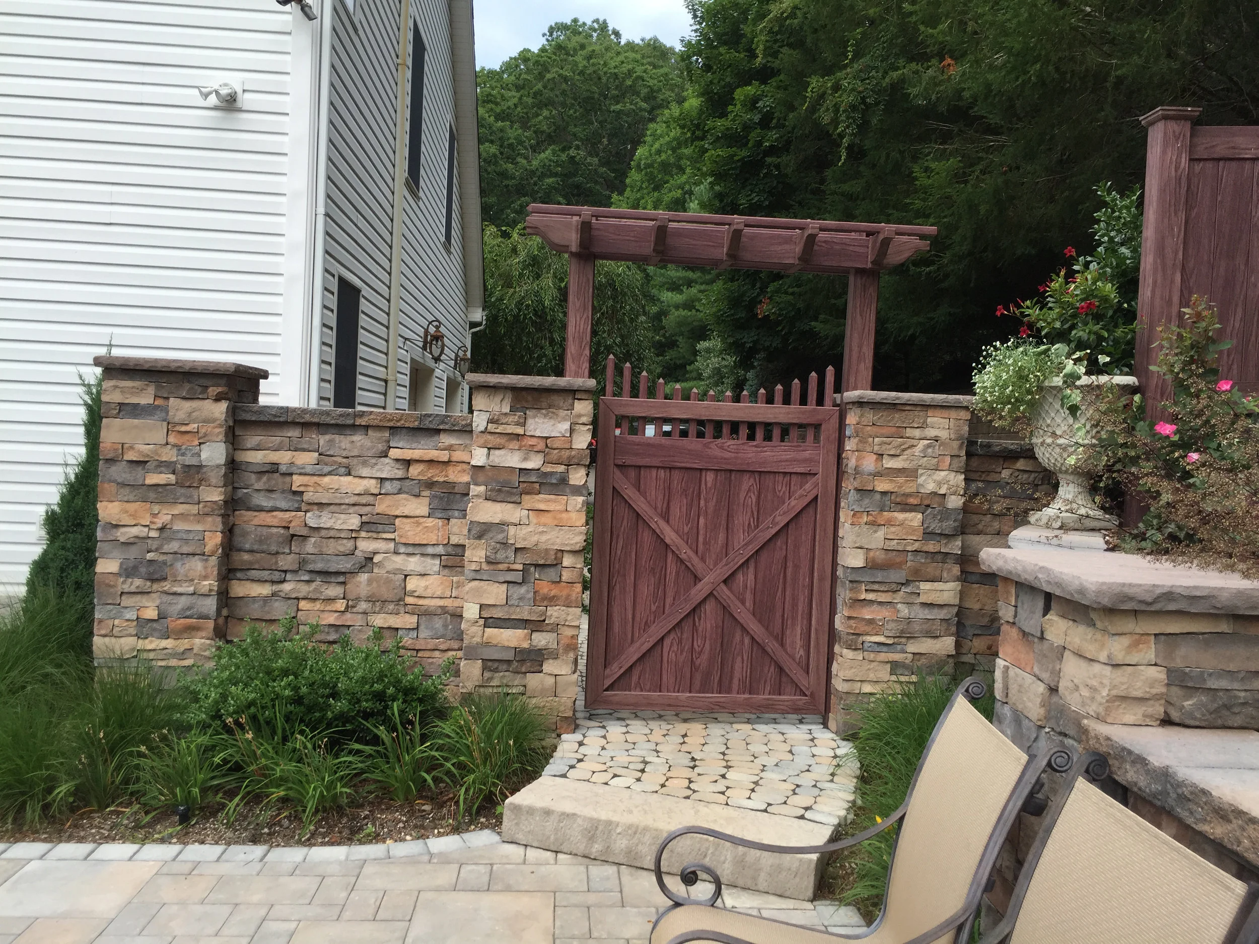 Fences | Landscape Architecture Southampton, Long Island NY — Gary Duff