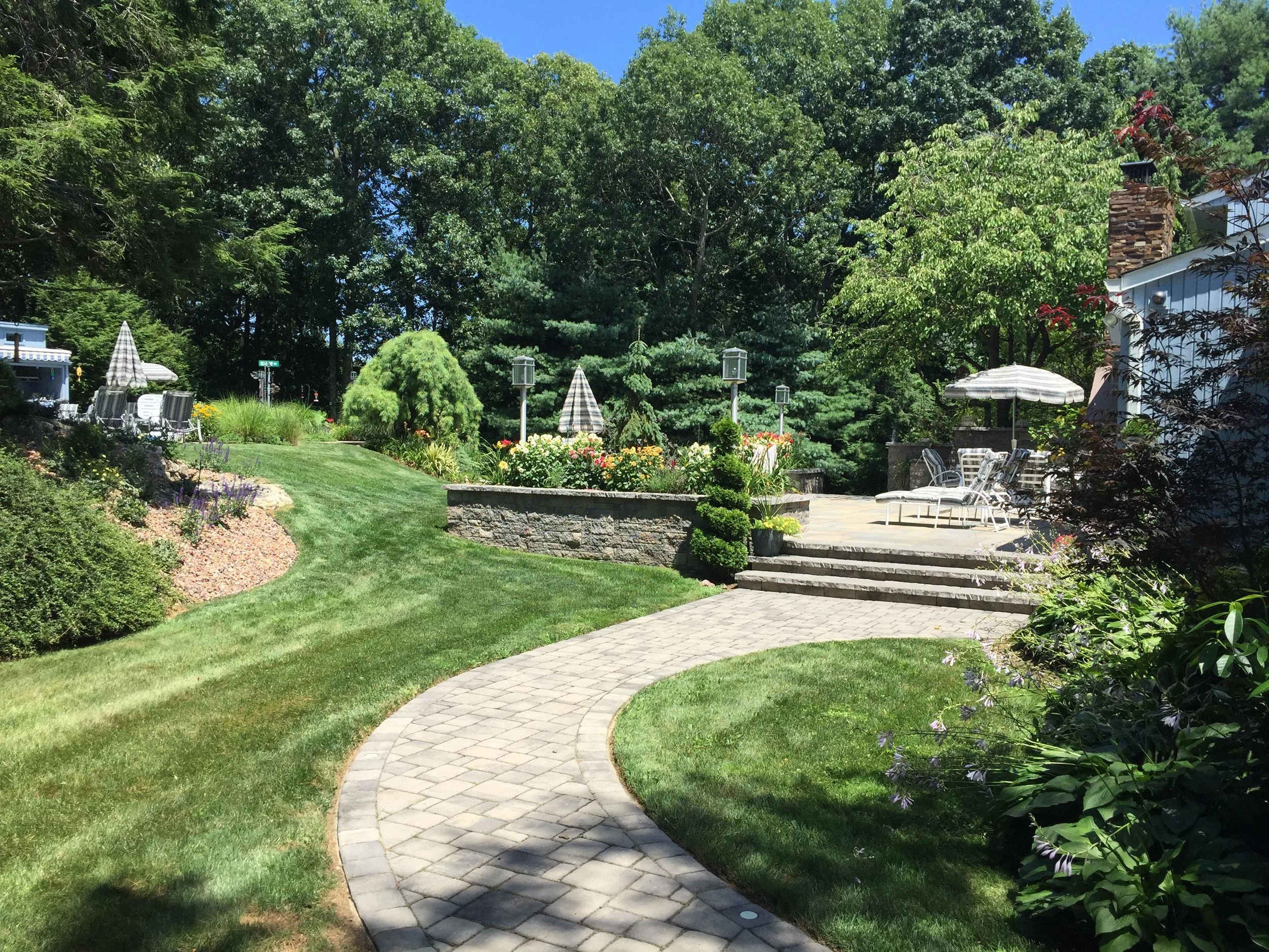 6 Masonry Features That Make a Huge Impact to a Landscape Design in the Dix Hills and Syosset, NY, Areas