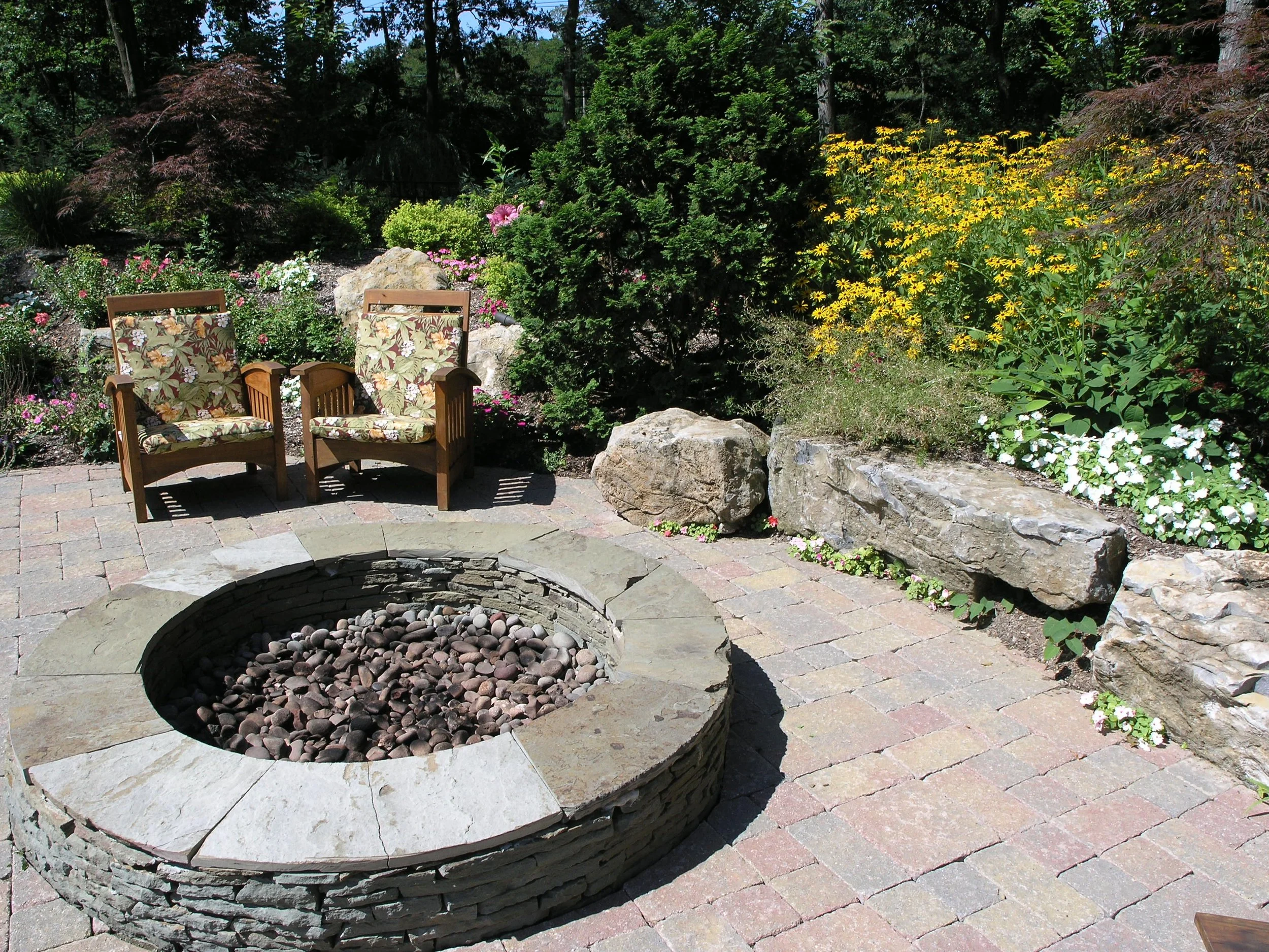 The Many Uses of Expert Masonry in a Modern Landscape in the Deer Park and Stony Brook, NY Areas