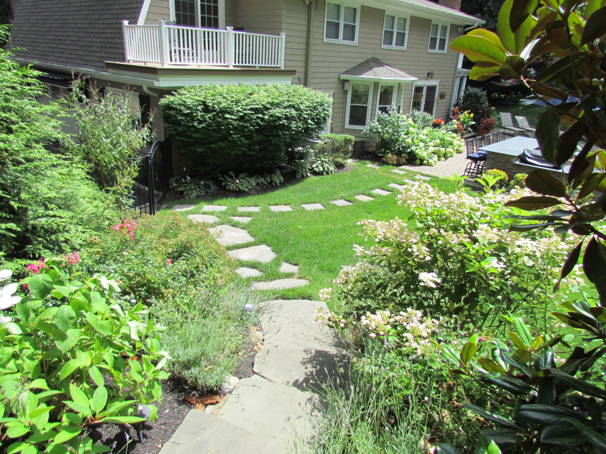 Achieve Your Perfect Backyard With Professional Landscaping in Huntington, NY