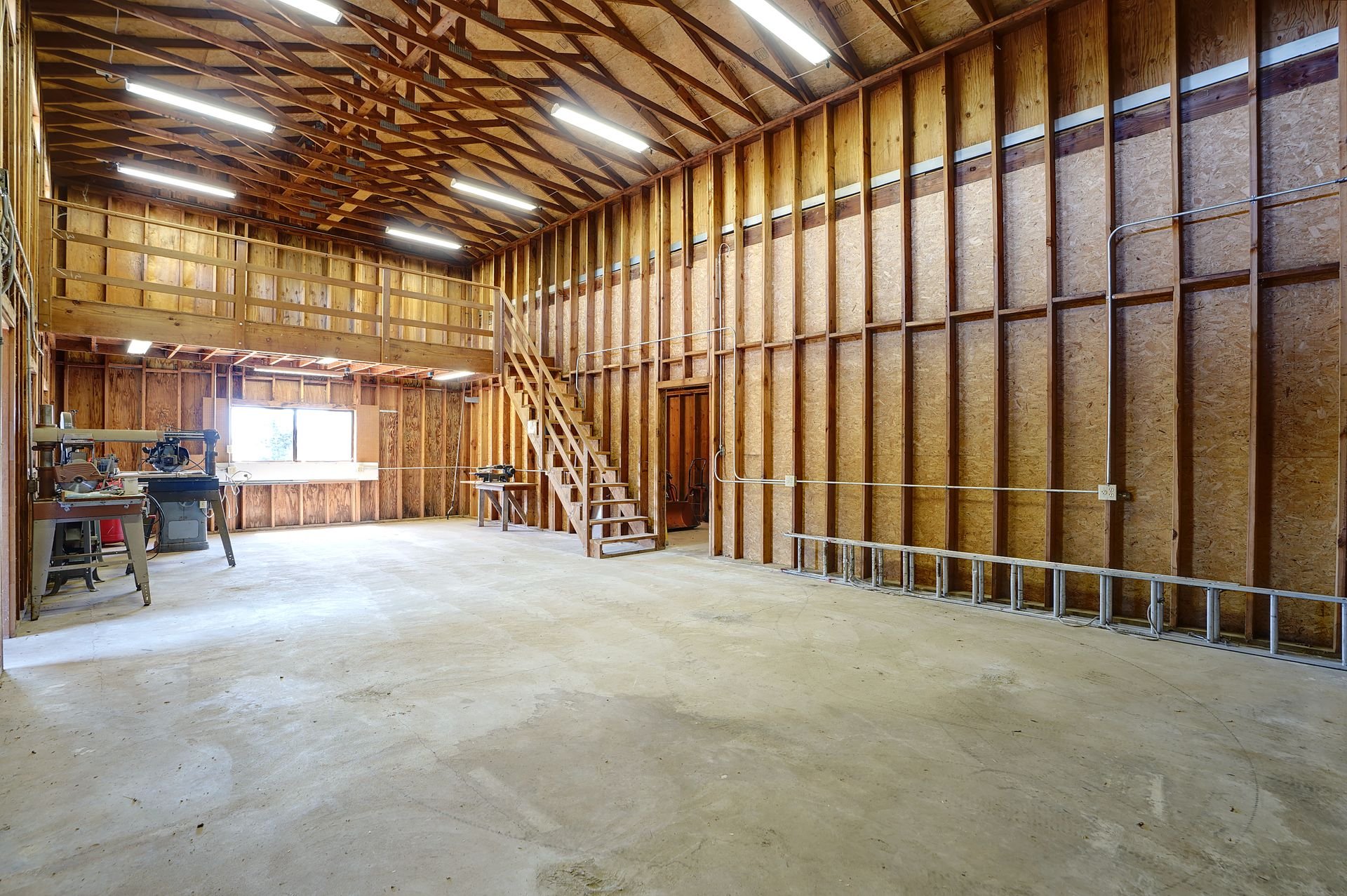16990 Burl Lane barn interior.jpg